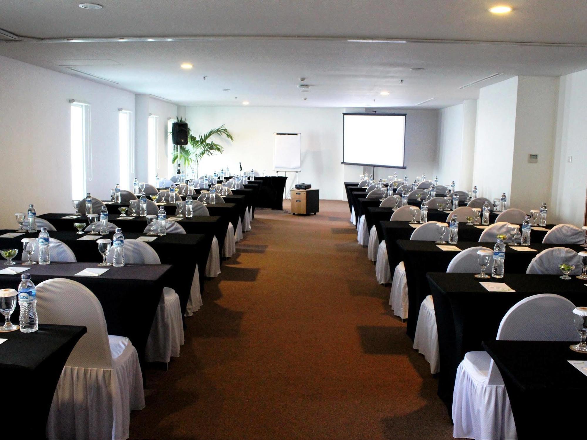 Primebiz Kuta Hotel 3*